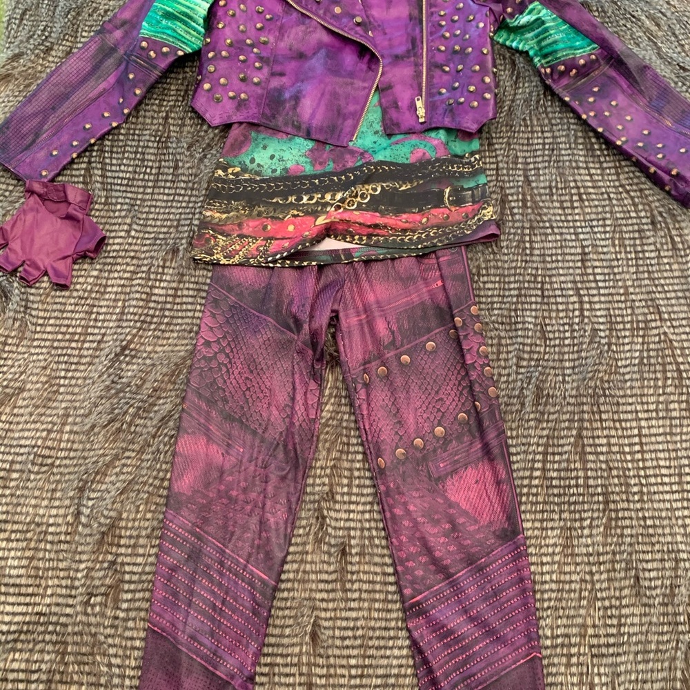 Mal - Disney Descendant, Pleather jacket, glove